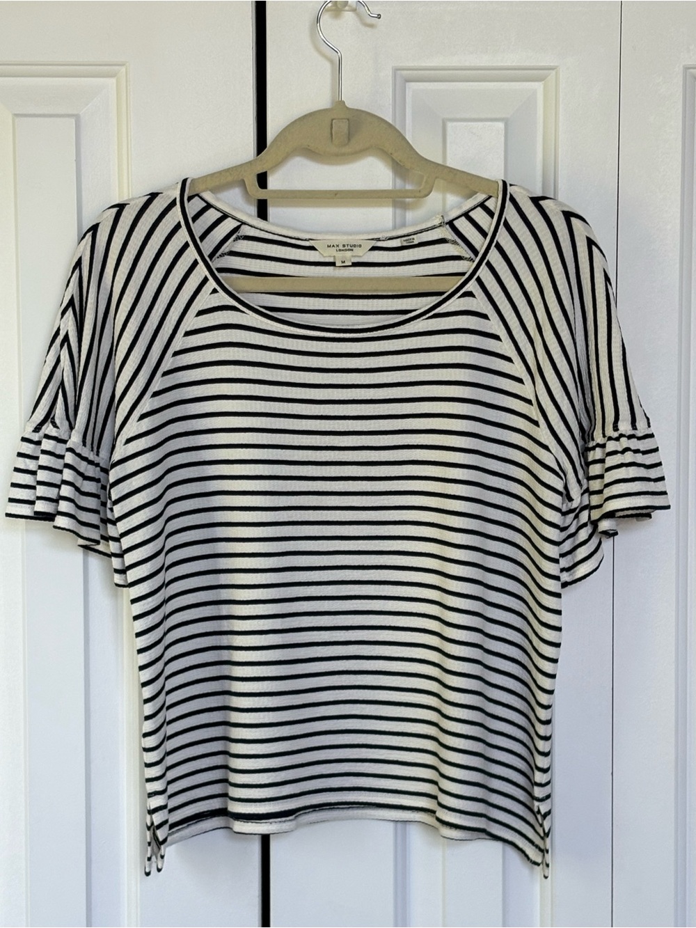 Max Studio London Striped Ruffle Sleeve Top - Size Medium - Picture 3 of 13